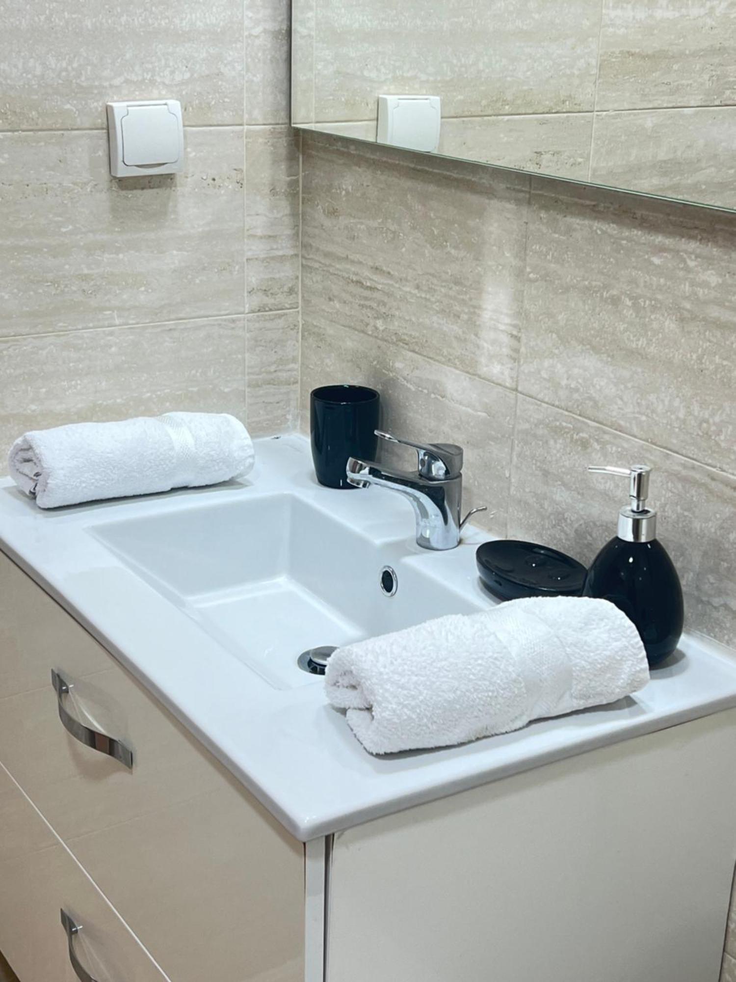 Magnifique Avec Piscine Endroit Calme Appartement *